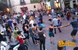 04/08/2012 - Clandestí a la Plaça Revolució!