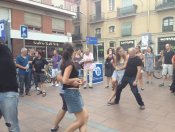 11/08/2012 - Swing d'estrangis a Revolució