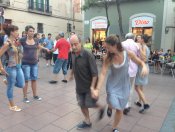 11/08/2012 - Swing d'estrangis a Revolució