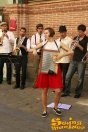 21/09/13 - Marching band de la Maniacs Band al Mercat de la Llibertat