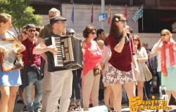 08/06/2014 - Clandestí a la Plaza del Callao