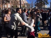 01/02/15 - Ballada de Swing davant de la Biblioteca Jaume Fuster