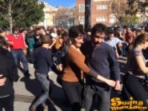 01/02/15 - Ballada de Swing davant de la Biblioteca Jaume Fuster