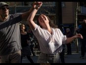17/01/16 - Ball a la Rambla del poblenou